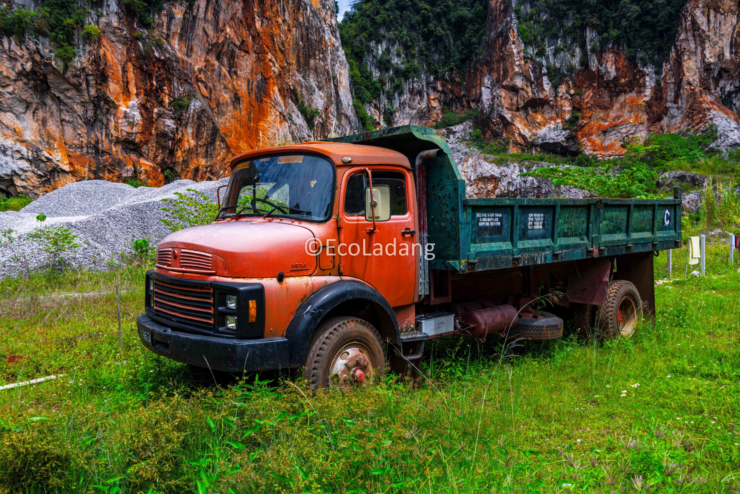Oct 10 2025 1201 16 - Heavy Industry - Ecoladang - Canon EOS R5 Oct 10 2025 1201 16 - Heavy Industry - Ecoladang - Canon EOS R5