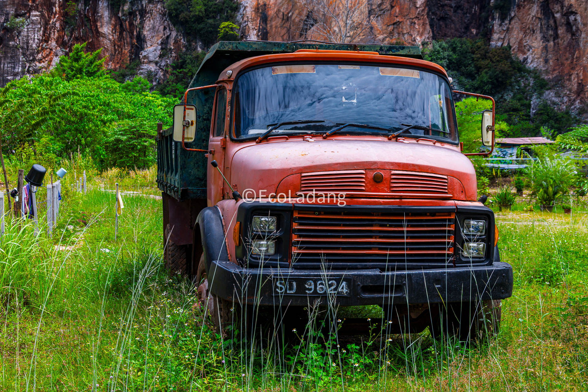 Oct 10 2025 1202 18 - Heavy Industry - Ecoladang - Canon EOS R5 Oct 10 2025 1202 18 - Heavy Industry - Ecoladang - Canon EOS R5